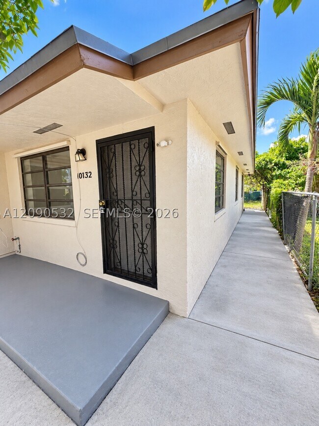 Foto del edificio - 10132 W Indigo St