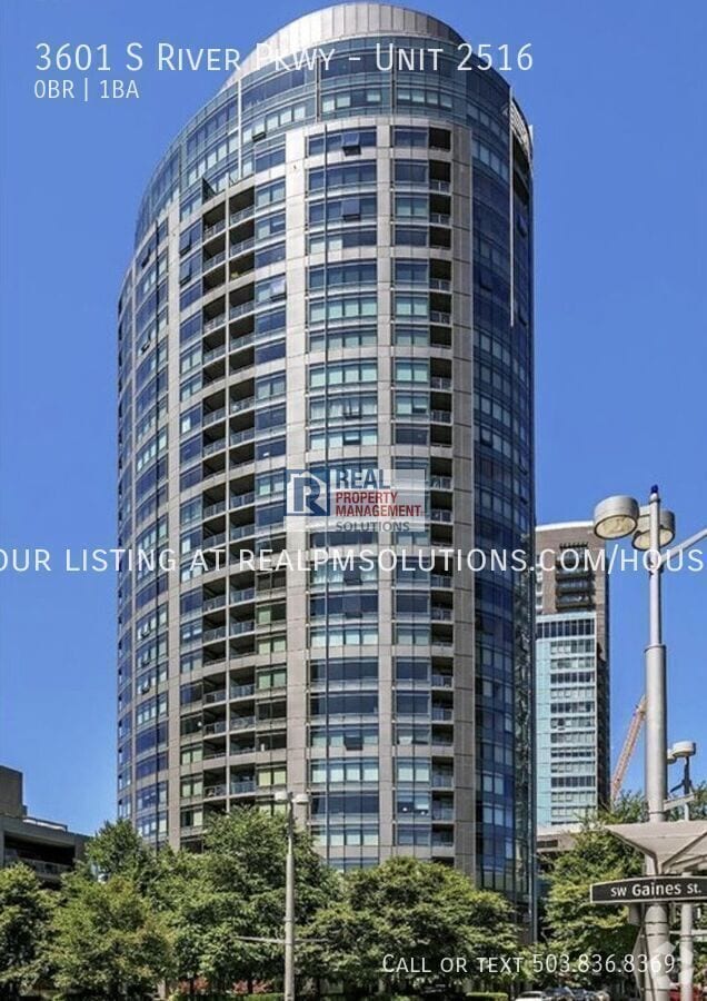 Building Photo - 3601 S River Pkwy
