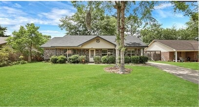 Building Photo - 1104 Tomahawk Trail