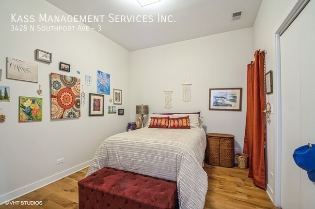 Foto del edificio - 3428 N Southport Ave