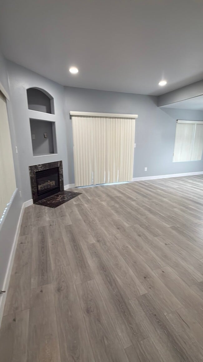 Foto del edificio - 14627 Gledhill St