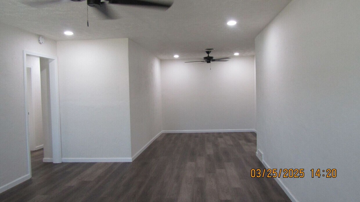 Primary Photo - New Listing! Newly renovated! Pet Friendly