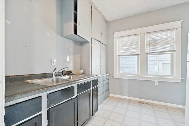 Foto del edificio - 452 8th Ave SW