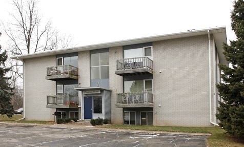 Building Photo - 2025 Merrill ave