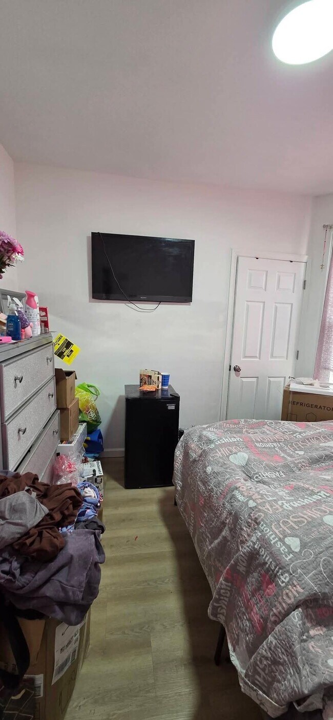 Foto del edificio - 35 Vernon Ave