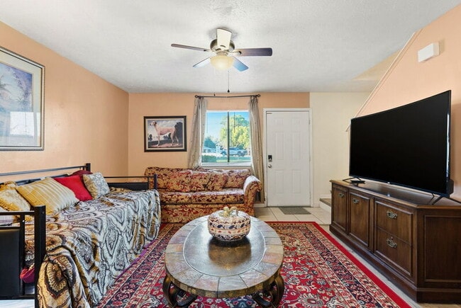 Building Photo - 4492 E Hwy 98