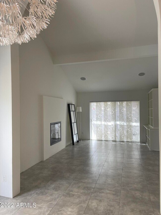 Foto del edificio - 5518 S Rocky Point Rd
