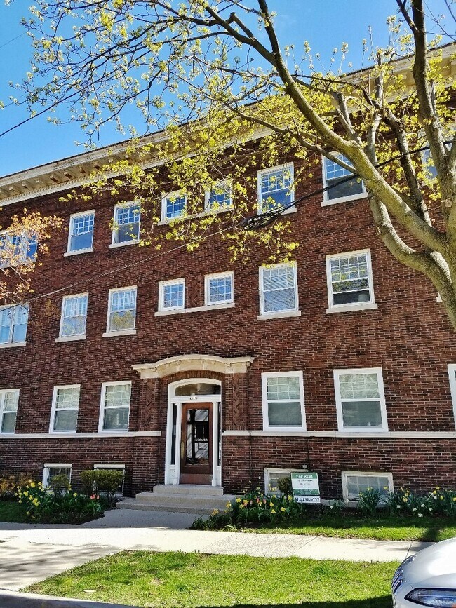 Foto del edificio - 2312 E Wyoming Pl