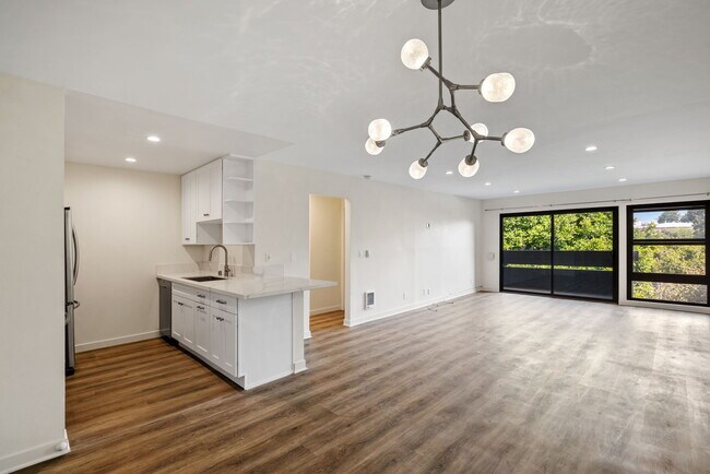 Building Photo - 7742 Redlands St