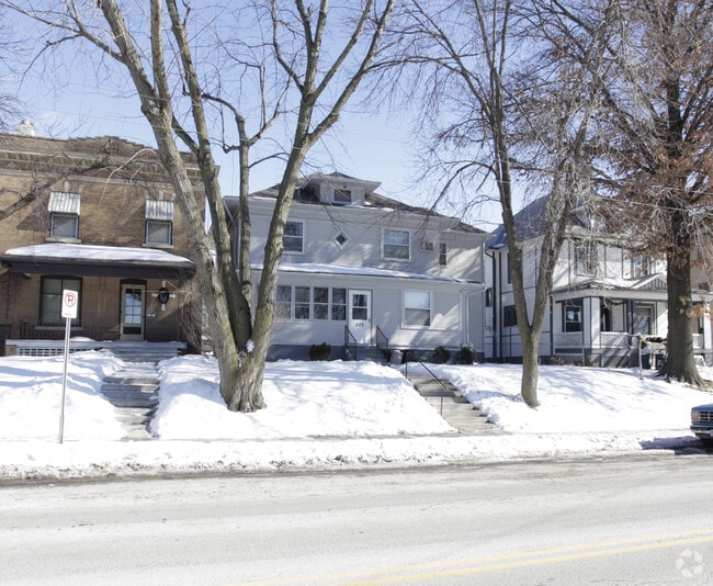 Building Photo - 523 N 40th St