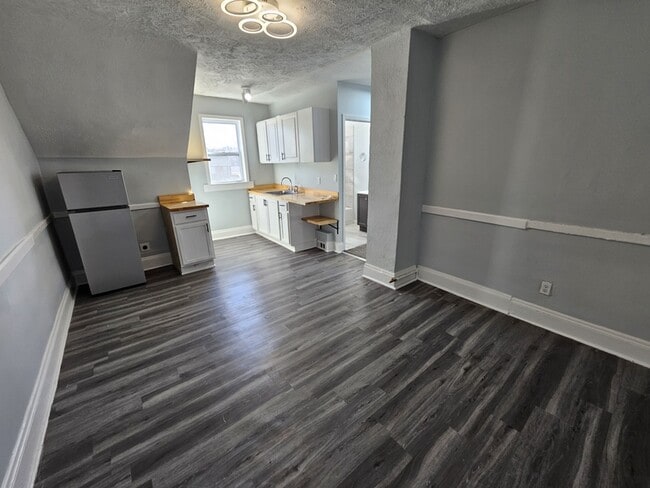 Foto del edificio - 12405 Signet Ave