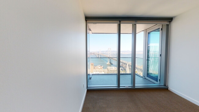 Interior Photo - 399 Fremont