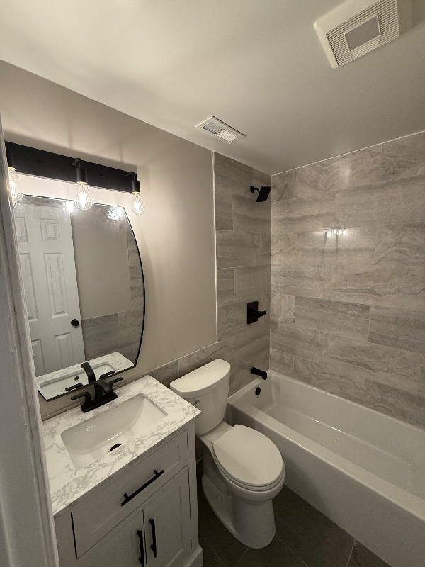 Building Photo - 3771 Gainesborough Dr