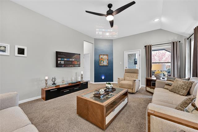 Foto del edificio - 2333 Chapel Cross Ln