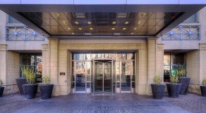 Building Photo - 1 W Superior St