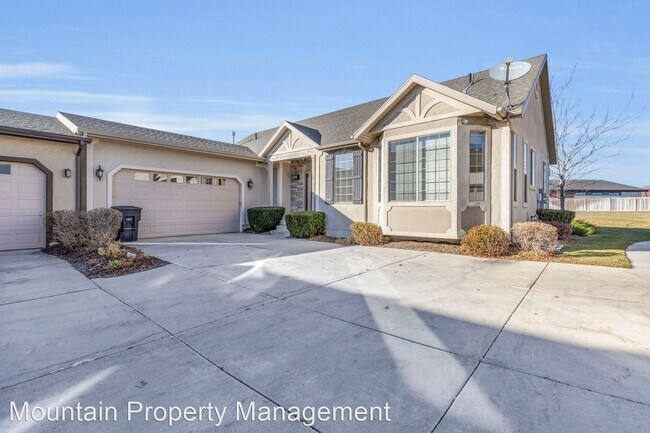 Foto del edificio - 5 br, 3 bath House - 832 E. Michie Lane