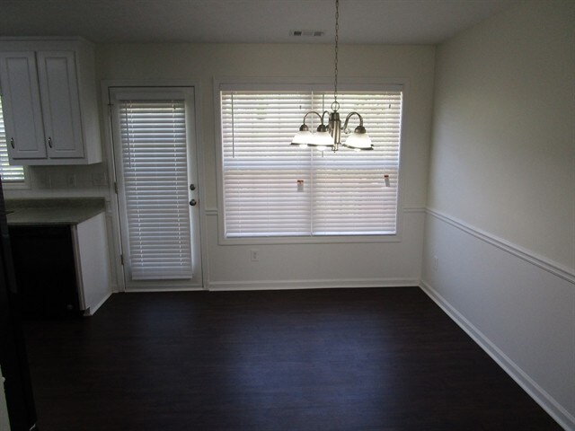 Foto del edificio - 2433 Green Hollow Ct