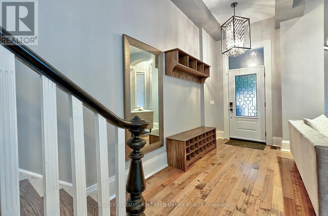 Photo du bâtiment - 48 Lansdowne Ave