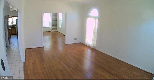 Foto del edificio - 5430 Ashleigh Rd