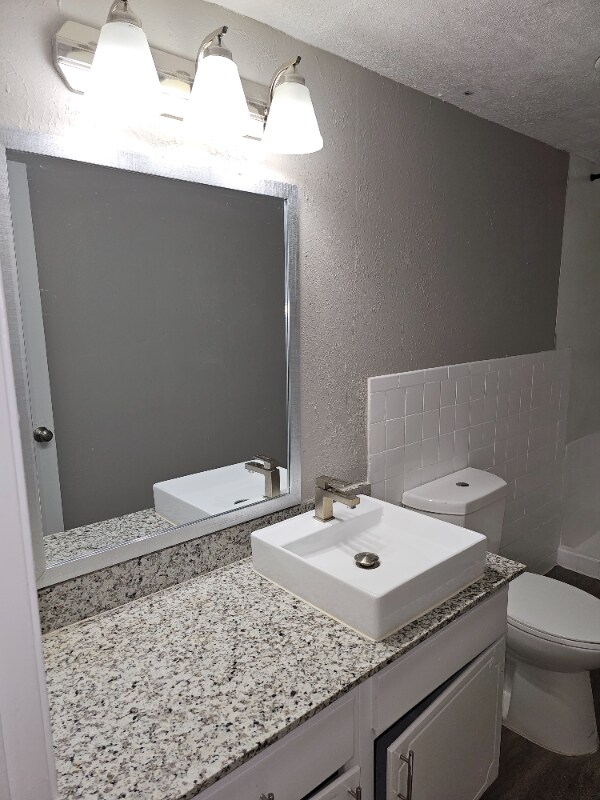Building Photo - 2409 Ridgmar Plaza