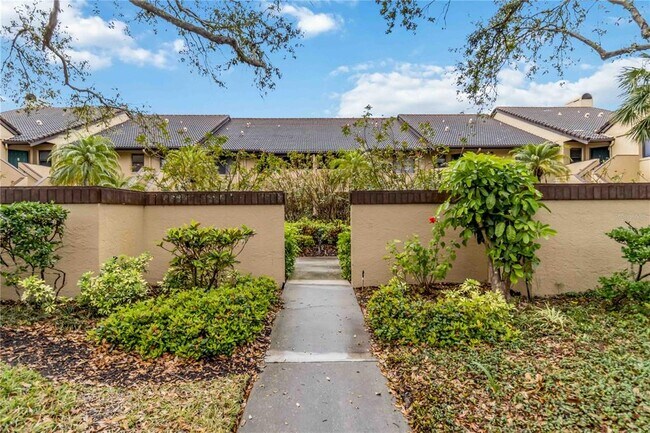 Foto del edificio - 5734 Ashton Lake Dr