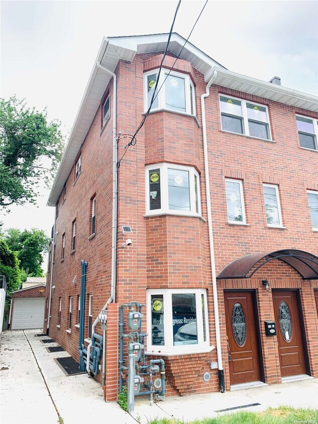 Primary Photo - 116,15-116-14 14th Rd