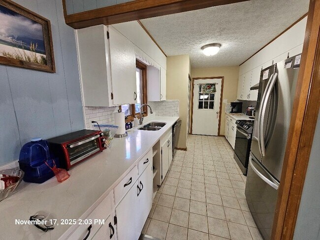 Foto del edificio - 253 Goodpasture Hollow Rd