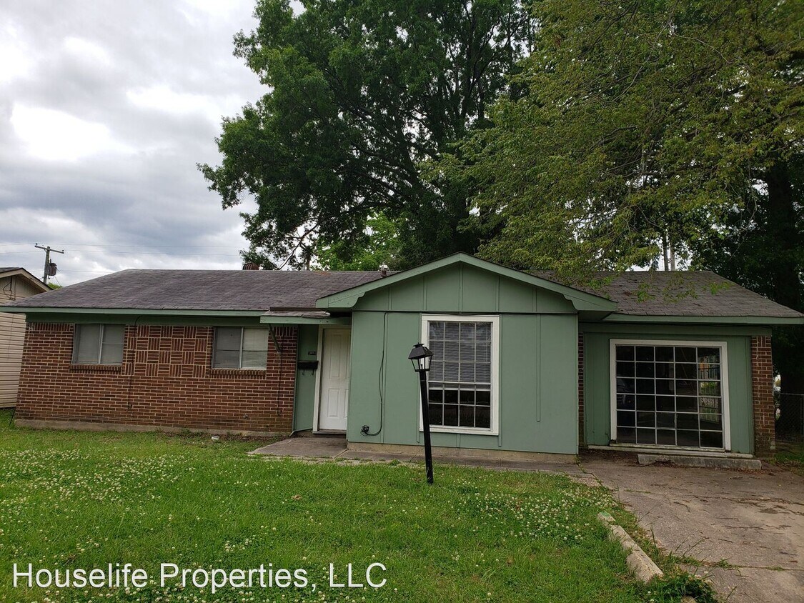 Primary Photo - 4 br, 1.5 bath House - 3621 Red Bud Ln