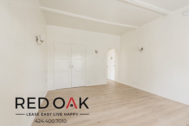 Foto del edificio - Vintage-Inspired One Bedroom with a Den, K...