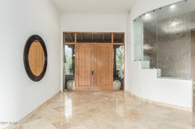 Building Photo - 10685 E Cottontail Ln