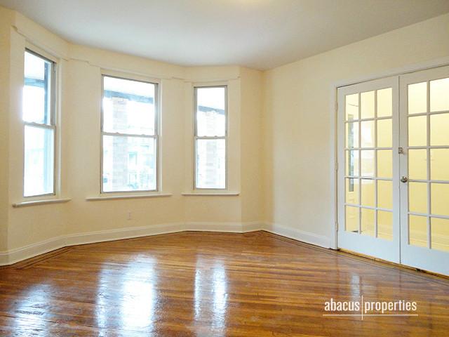 Primary Photo - 712 Ditmas Ave