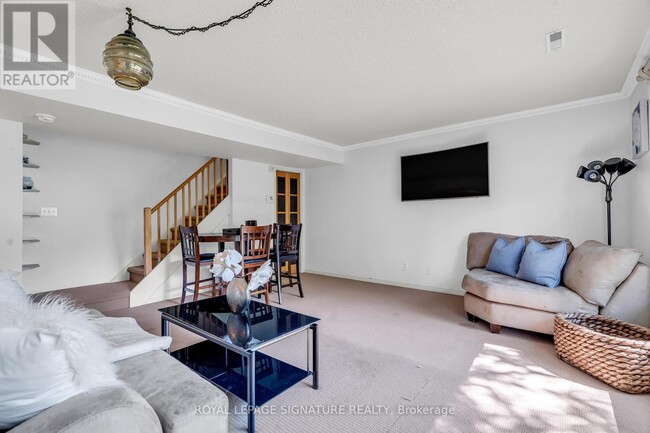 Building Photo - 461-461 Beechwood Pl