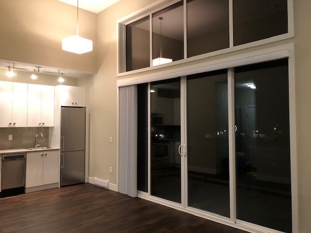 Photo du bâtiment - 44565-44565 Vandell Dr