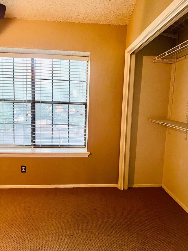 Foto del edificio - South Congress Condo Close to Downtown and...