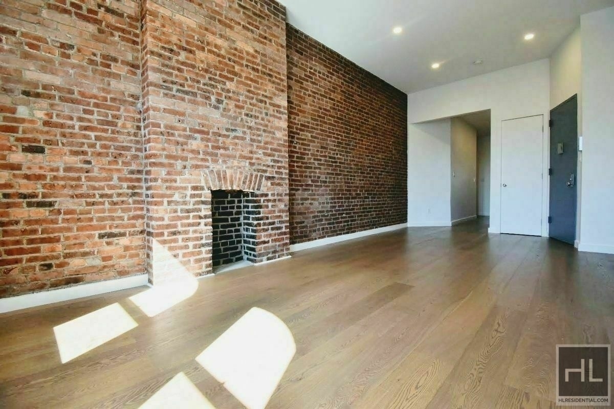 Primary Photo - CAROLL GARDENS - LUXURY ONE BEDROOM