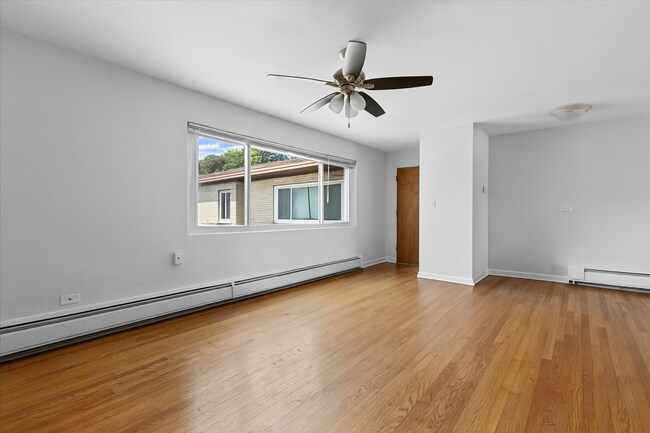 Foto del edificio - 6717 N Hermitage Ave