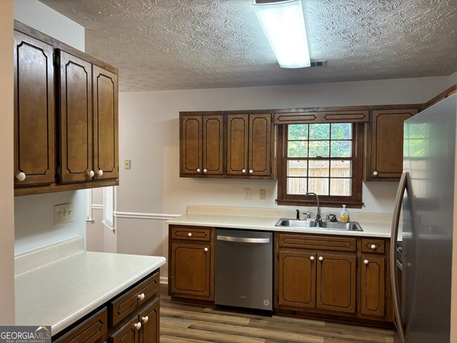 Building Photo - 161 Summerfield Dr