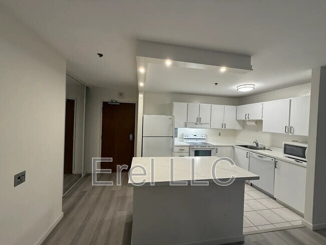 Foto del edificio - 555 Pierce St
