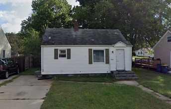 Building Photo - 1808 N Merrifield Ave