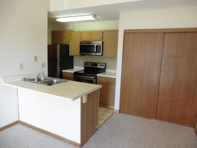 Building Photo - Bairsford Place Apartments