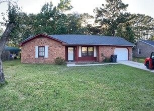 Building Photo - 1313 Hampton Dr