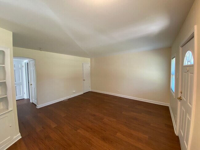 Building Photo - 1725 Prospect Ave