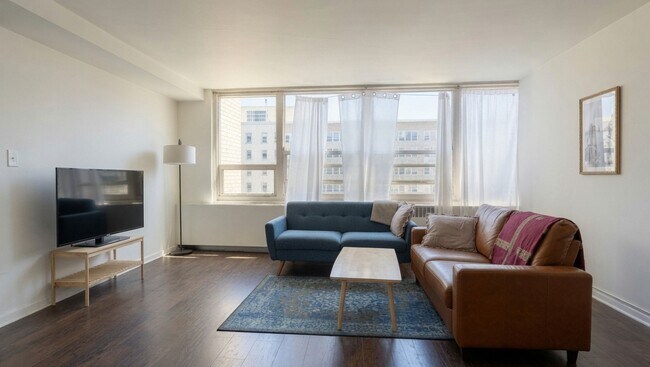 Foto del edificio - 3950 N Lake Shore Dr