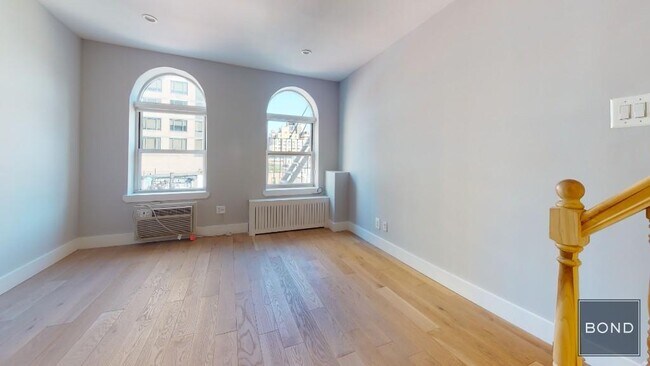 Foto del edificio - 402 E 83rd St