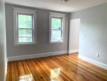 Building Photo - 38 Spear St