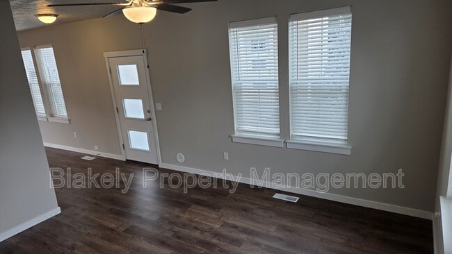 Building Photo - 5929 S Boddington Ln