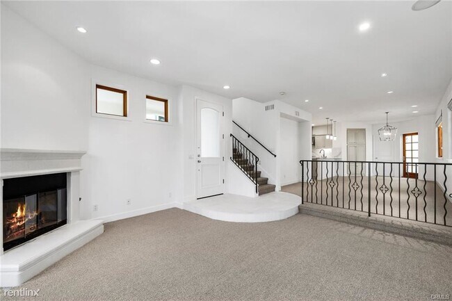Foto del edificio - 3 br, 2.5 bath Condo - 502 Goldenrod Ave # 1