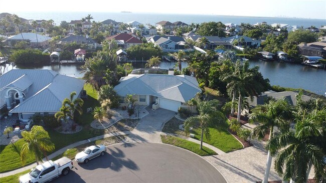 Foto del edificio - 6612 Black Fin Way