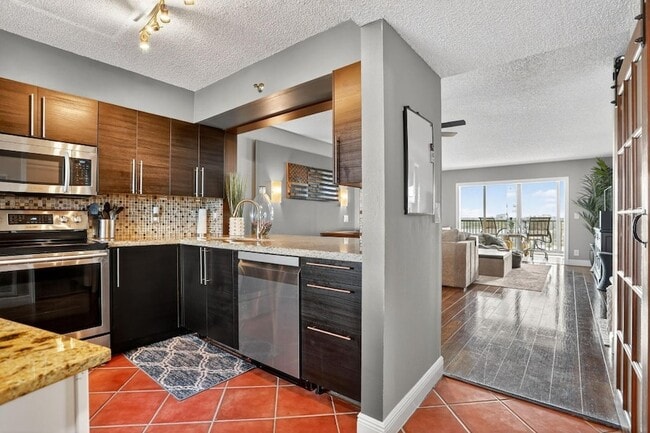 Photo - 2202 S Cypress Bend Dr Apartment