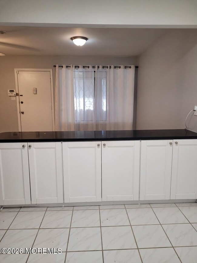 Foto del edificio - 115 Amberly Dr